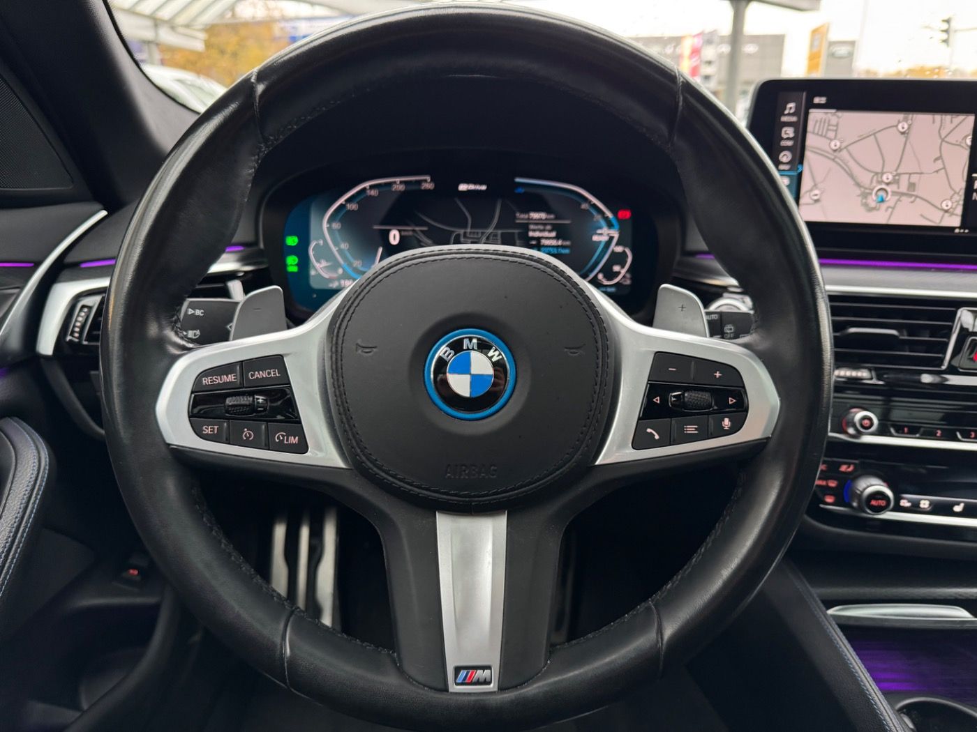 Fahrzeugabbildung BMW 530e xDrive Touring M-Sport 2 JAHRE GARANTIE