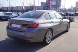BMW 318i Aut. LED Navi Teilleder Sitzheizung PDC - BMW 3er Reihe mit Benzin-Antrieb: Limousine, Automatik