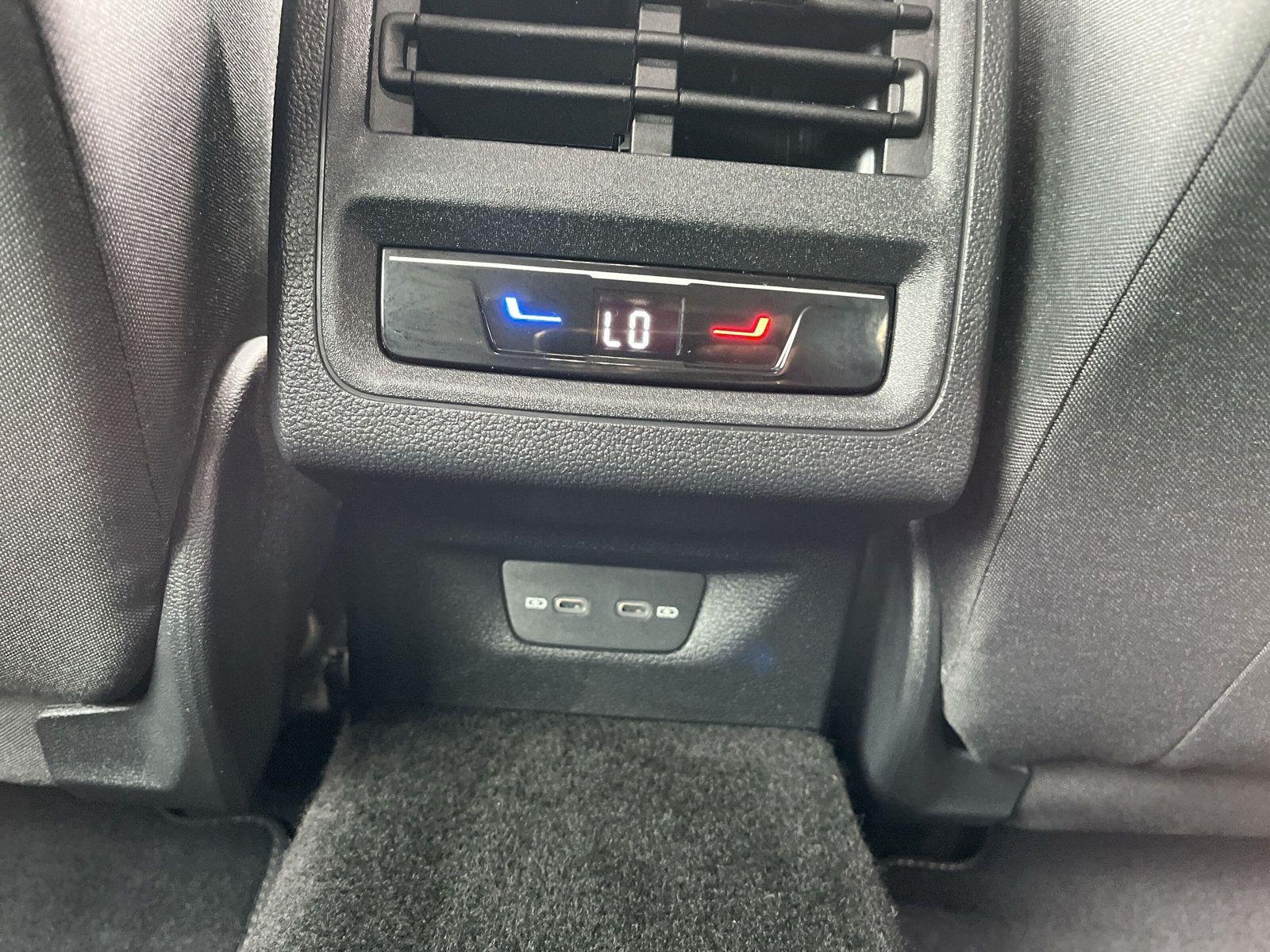 Volkswagen Golf VIII Variant 2.0 TDI Life LED+KAMERA+AHK, миниатюра 19