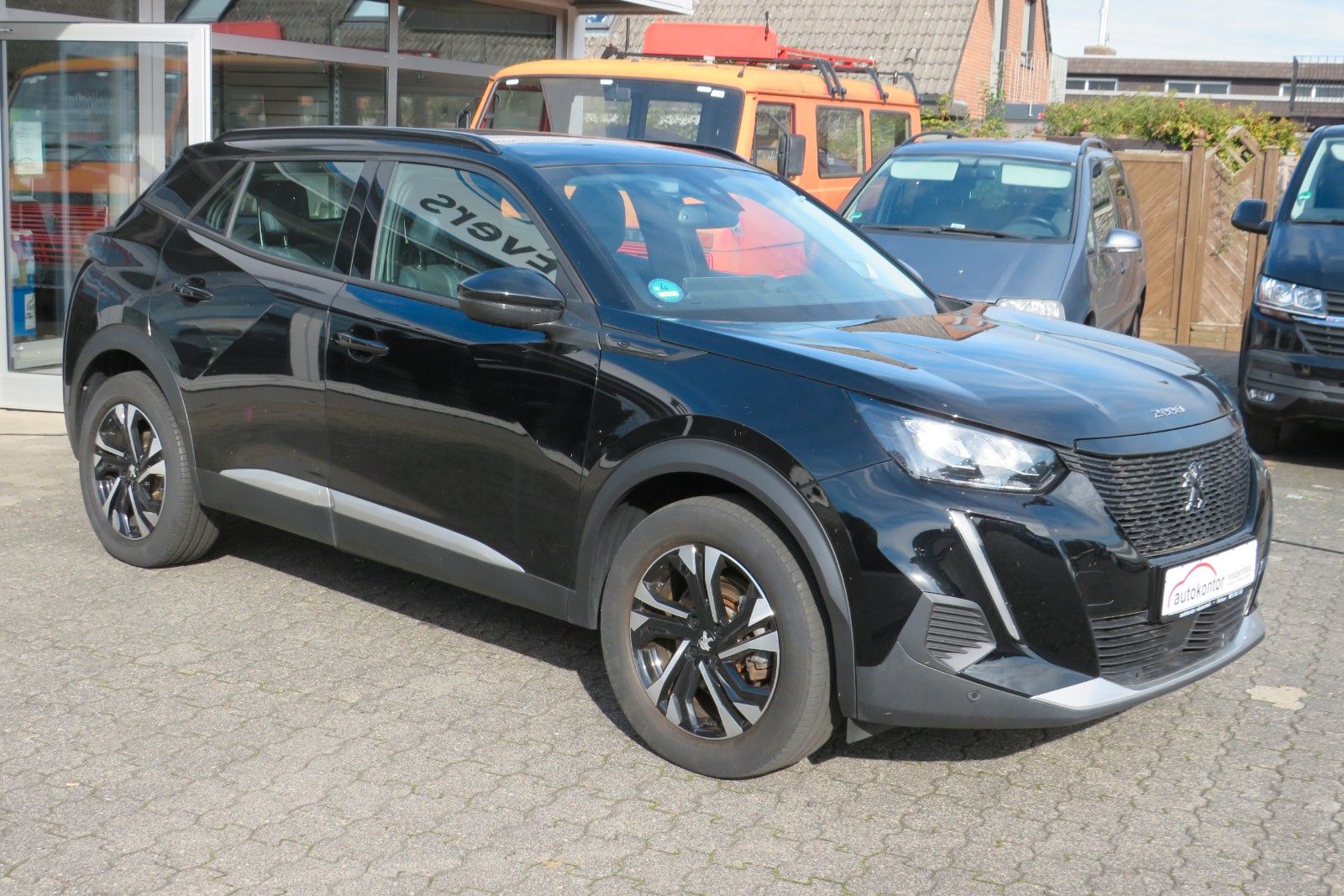 Fahrzeugabbildung Peugeot 2008 e- ALLURE NAVI APP LED SITZH. KAMERA PDC