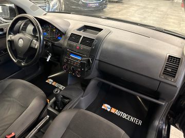 MYAUTOCENTER – Gebraucht- und Jahreswagen mit Werkstattservice in Pfaffenhofen Volkswagen Polo IV Comfortline *TÜV NEU*KLIMA*ELEKTR.FENSTE