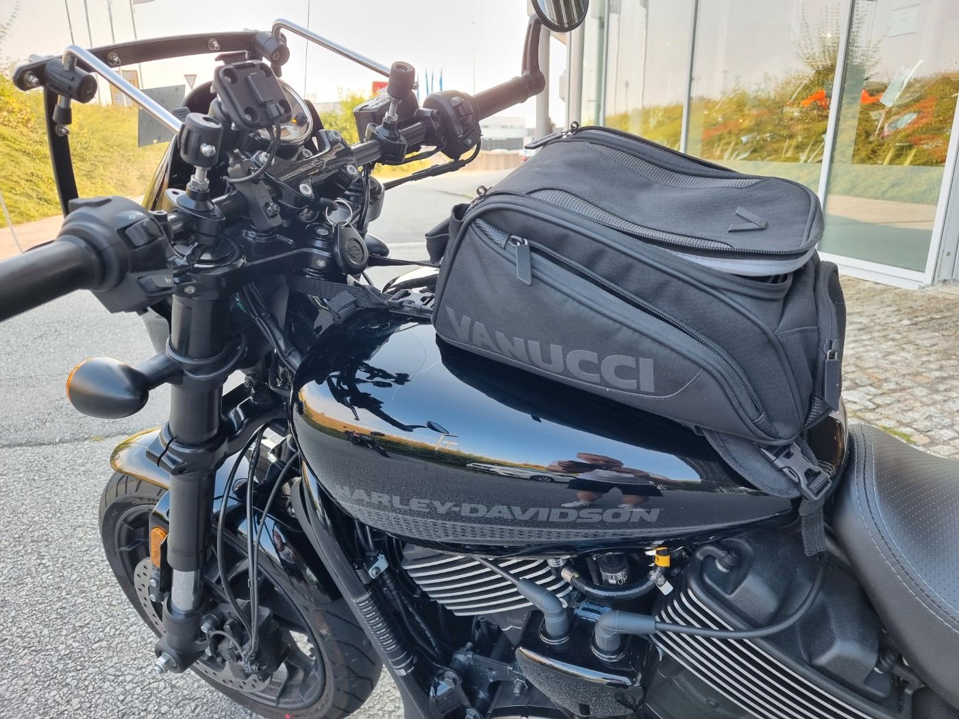 Fahrzeugabbildung Harley-Davidson Street Rod 750 XG 1 GB 2