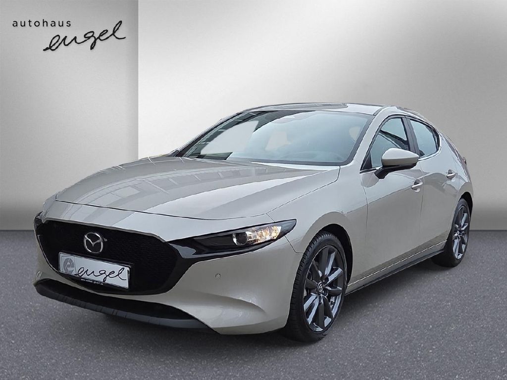 Mazda 3 — hlavná fotografia