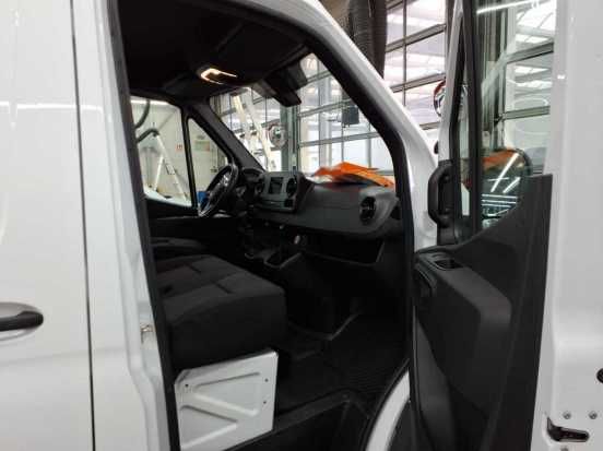 Fahrzeugabbildung Mercedes-Benz Sprinter 317 CDI Kasten L4H2 XXL Schwingsitz SHZ