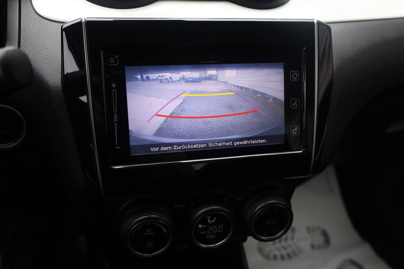 Fahrzeugabbildung Suzuki Swift Comfort, Navi, Kamera, 8 fach Aluräder