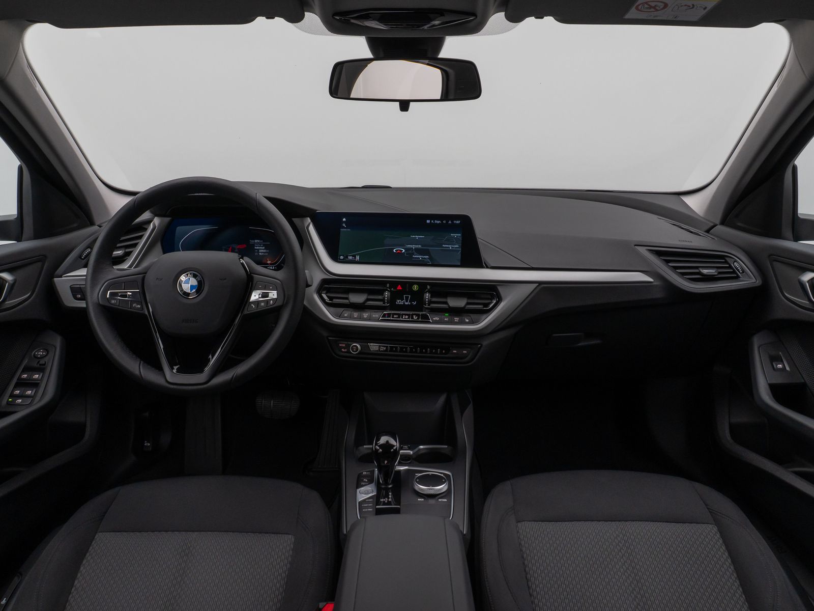Fahrzeugabbildung BMW 116i Aut PDC DAB CockpitPro Limit NotbremsAssist