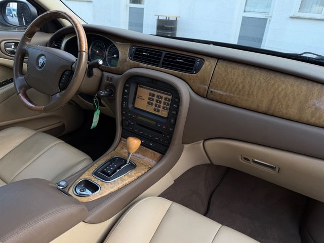 S-Type 2.7 V6 Bild 12