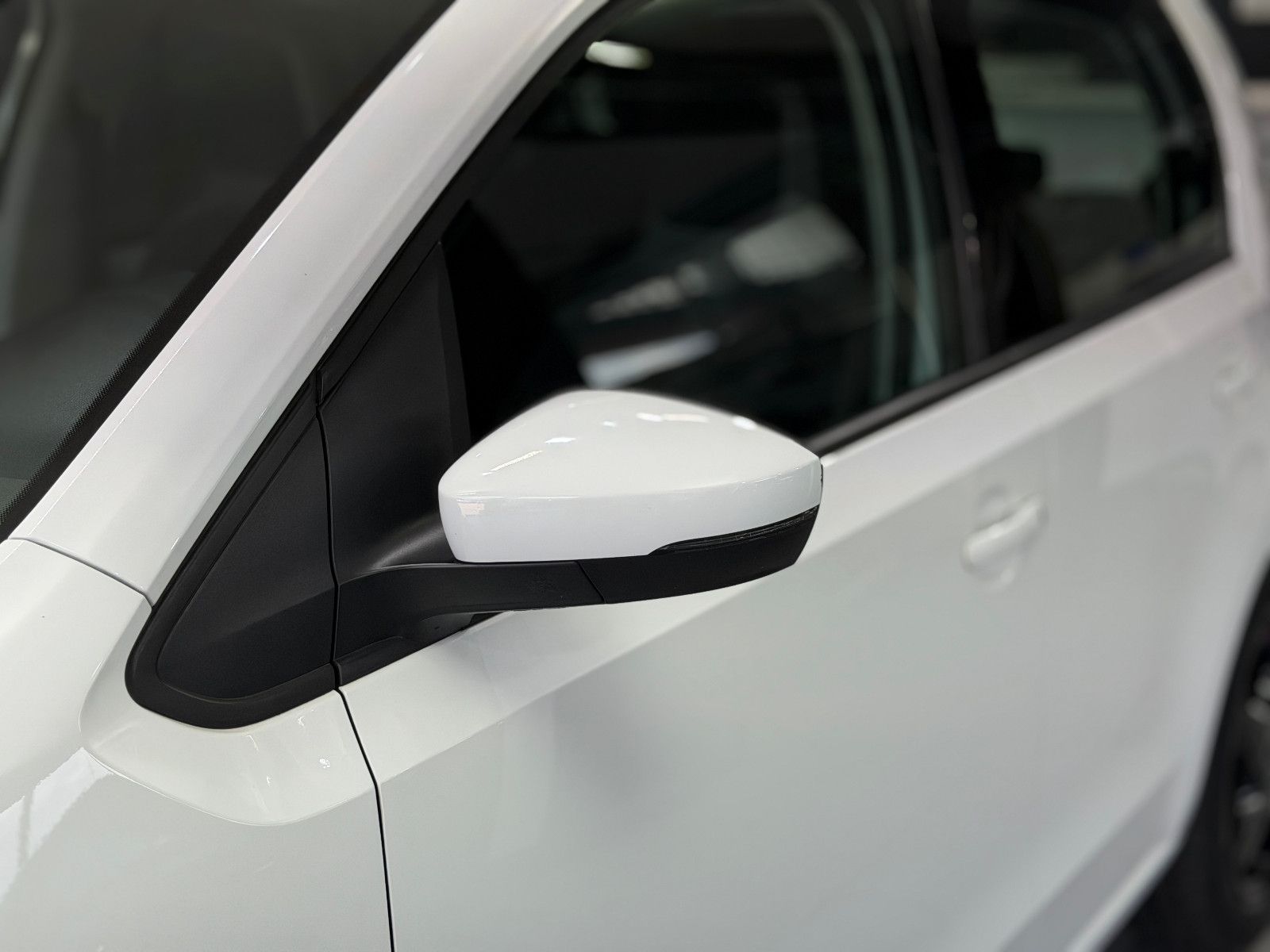 Fahrzeugabbildung Volkswagen up! high up! |KLIMA|PDC