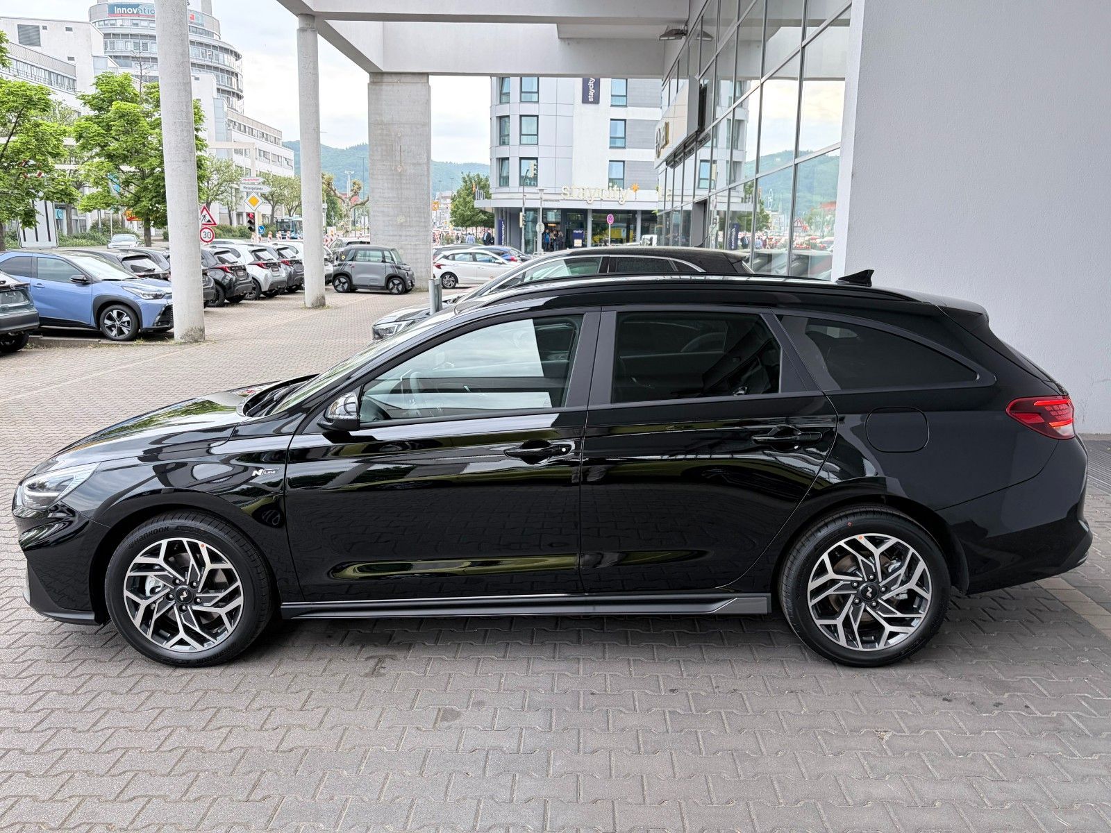 Fahrzeugabbildung Hyundai i30 cw 1.6 T-GDI N Line Kamera,LED,Navi,SHZ,PDC