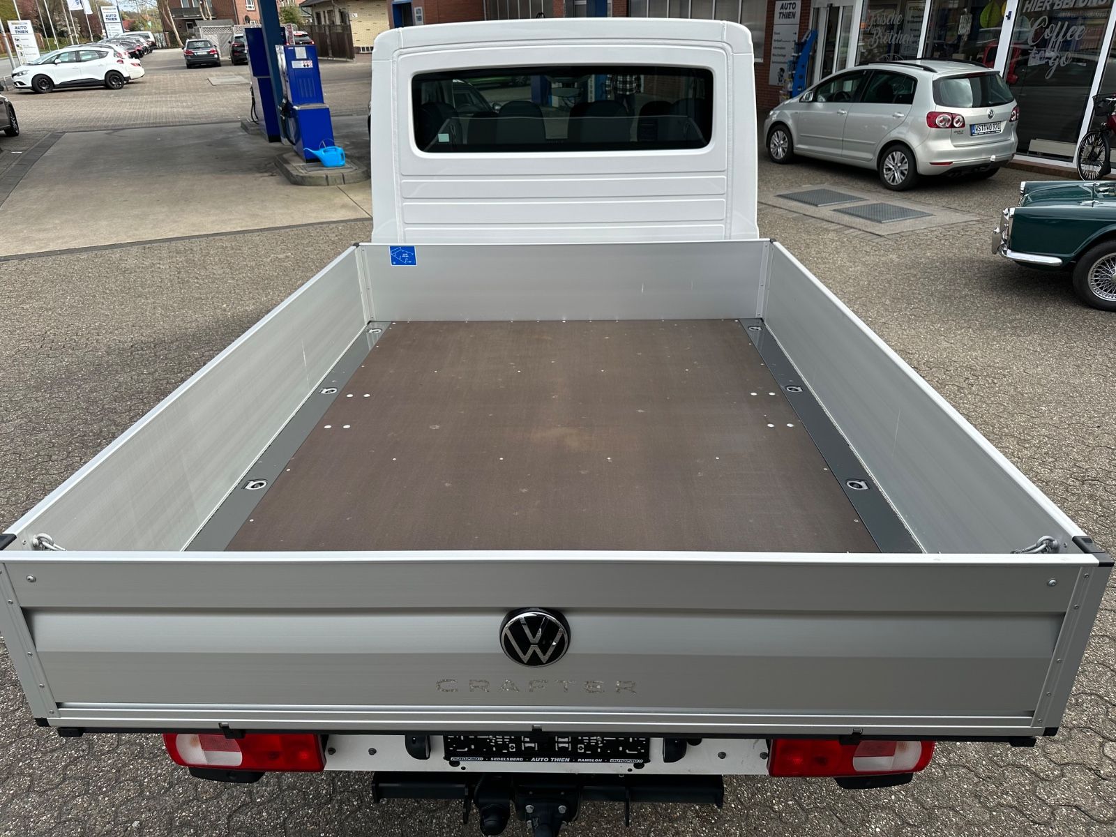 Fahrzeugabbildung Volkswagen Crafter Pritsche 35 DOKA 2.0 TDI Klima/GRA