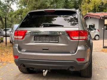 Jeep Grand Cherokee - 11