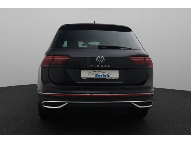 Fahrzeugabbildung Volkswagen Tiguan Elegance 2.0 ACC Matrix AHK