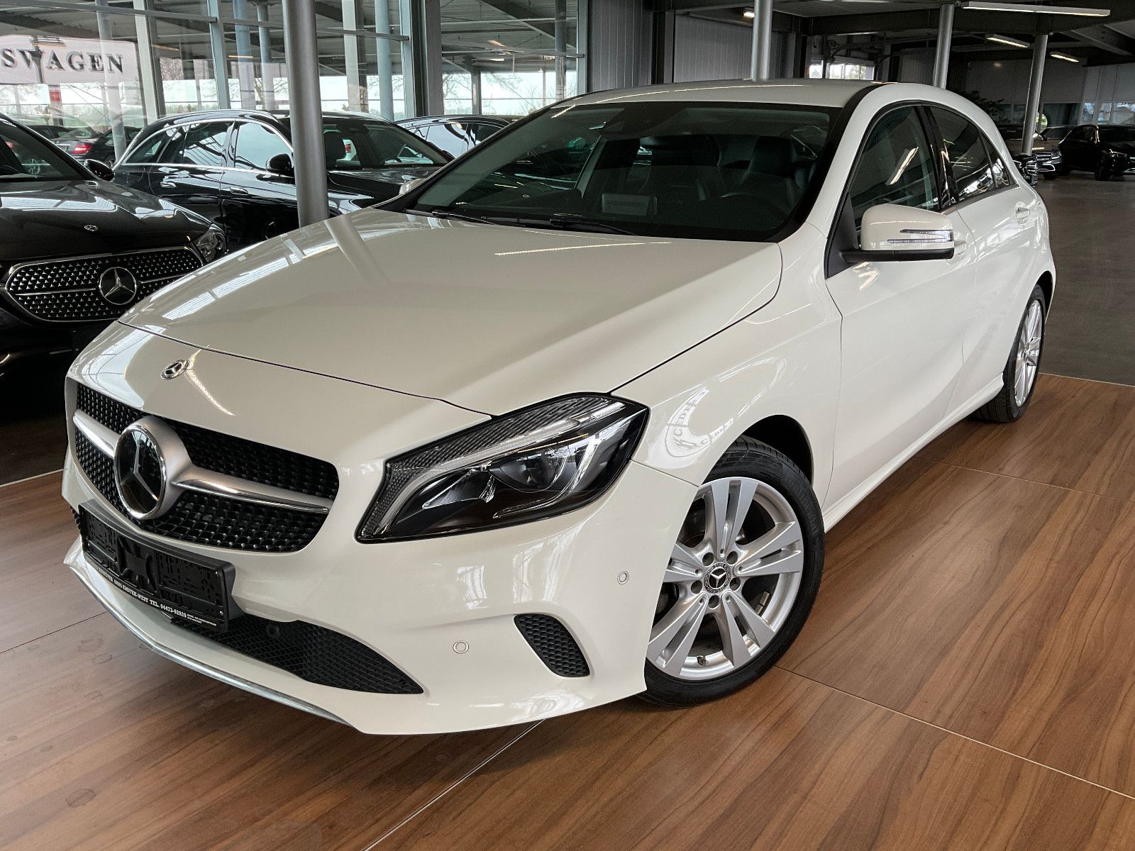 MERCEDES-BENZ A 180 d Progressive KAMERA/TOTW/DISTRO/LED/FLA