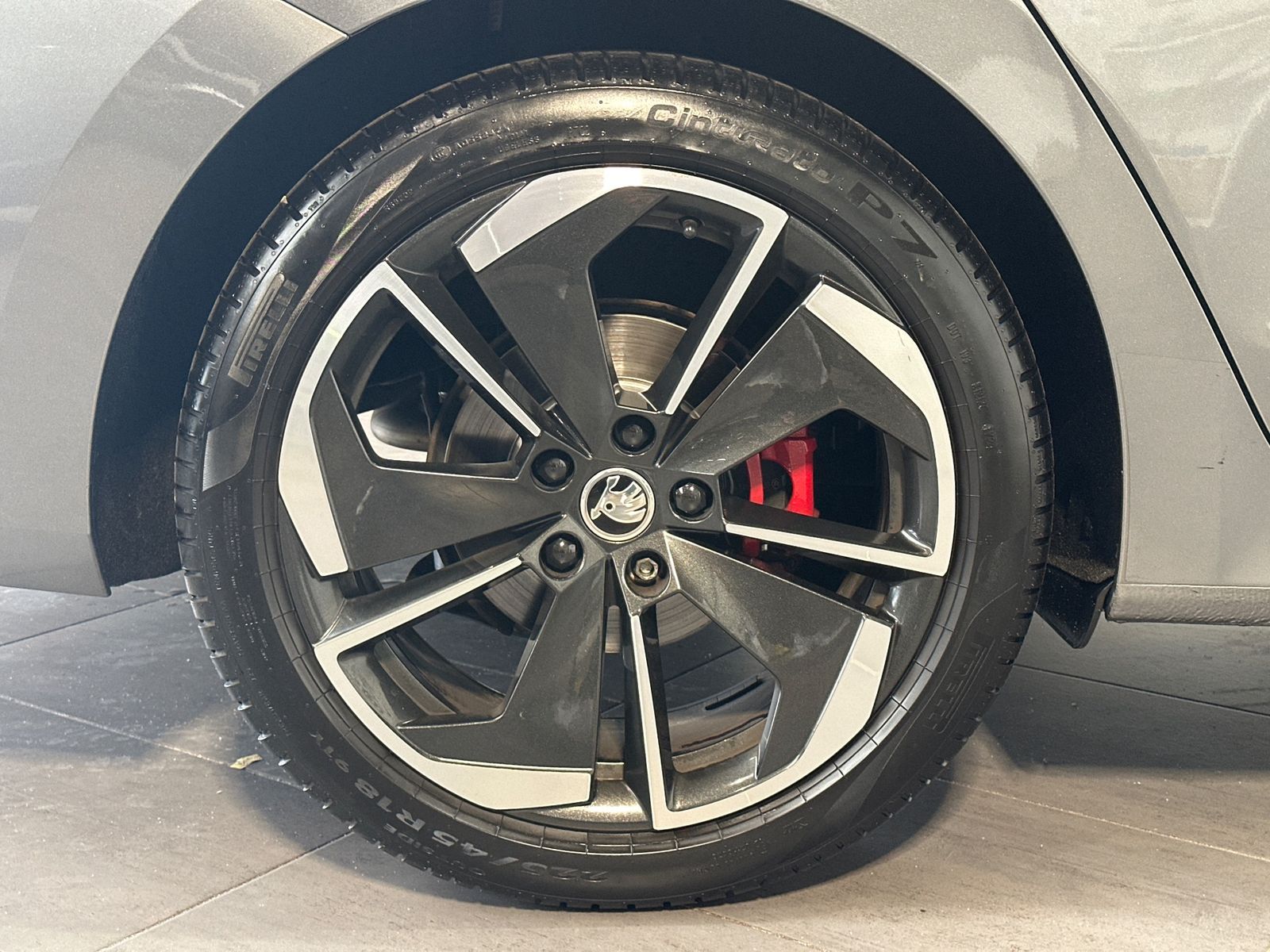 Skoda Octavia Combi 2.0 TDI DSG 4x4 RS NAV+LED+PANO imagem 3