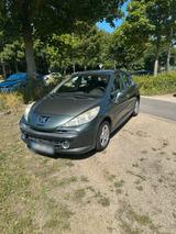 Peugeot 207  Klima, 4 Türen, Einparkhilfe... - Peugeot 207 Gebrauchtwagen in Aachen