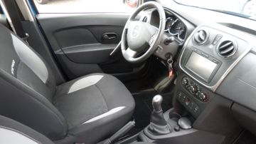 Dacia Sandero Stepway Prestige TCe 90 PS mit Navi Allw