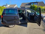 Volkswagen Sharan 2.0 TDI DSG AHK Standheizung Panoramadach - VW Sharan Gebrauchtwagen in Stuttgart