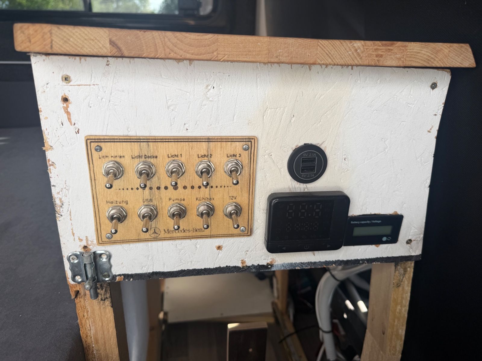Fahrzeugabbildung Mercedes-Benz Vito Mixto 109 CDI/Camper/Solar/TÜV-Neu/Dachluke