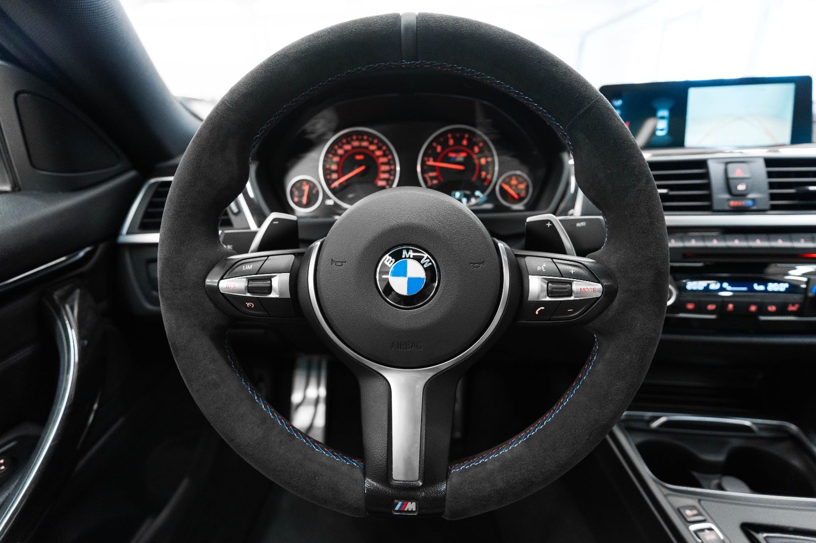 Fahrzeugabbildung BMW 430i Coupé M-Paket  LED NAV PDC KAM HIFI