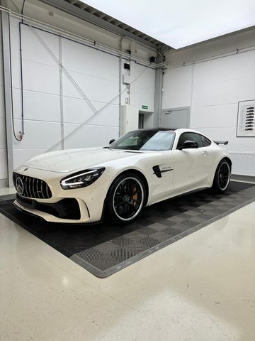 MERCEDES-BENZ AMG GT R