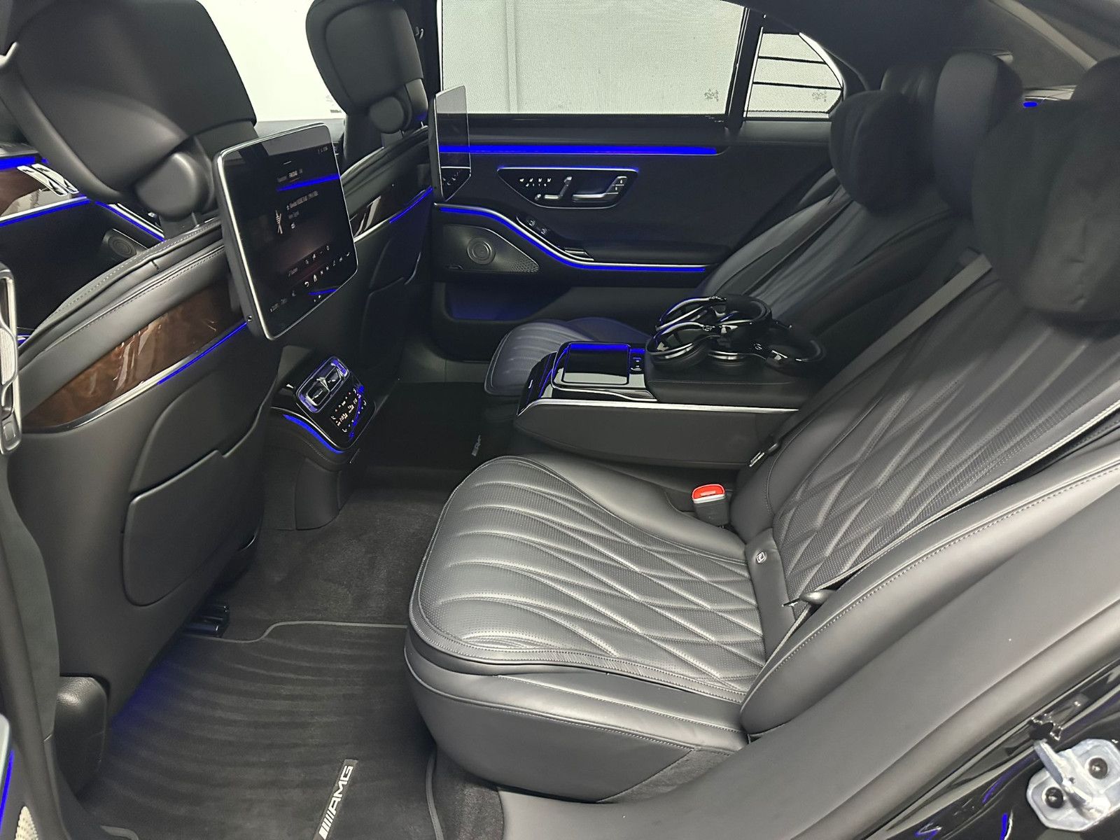 Fahrzeugabbildung Mercedes-Benz S 63 E Performance L *PANORAMA*FONDENTERTAINMENT