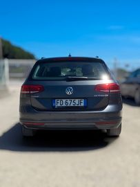 Volkswagen Passat - 5