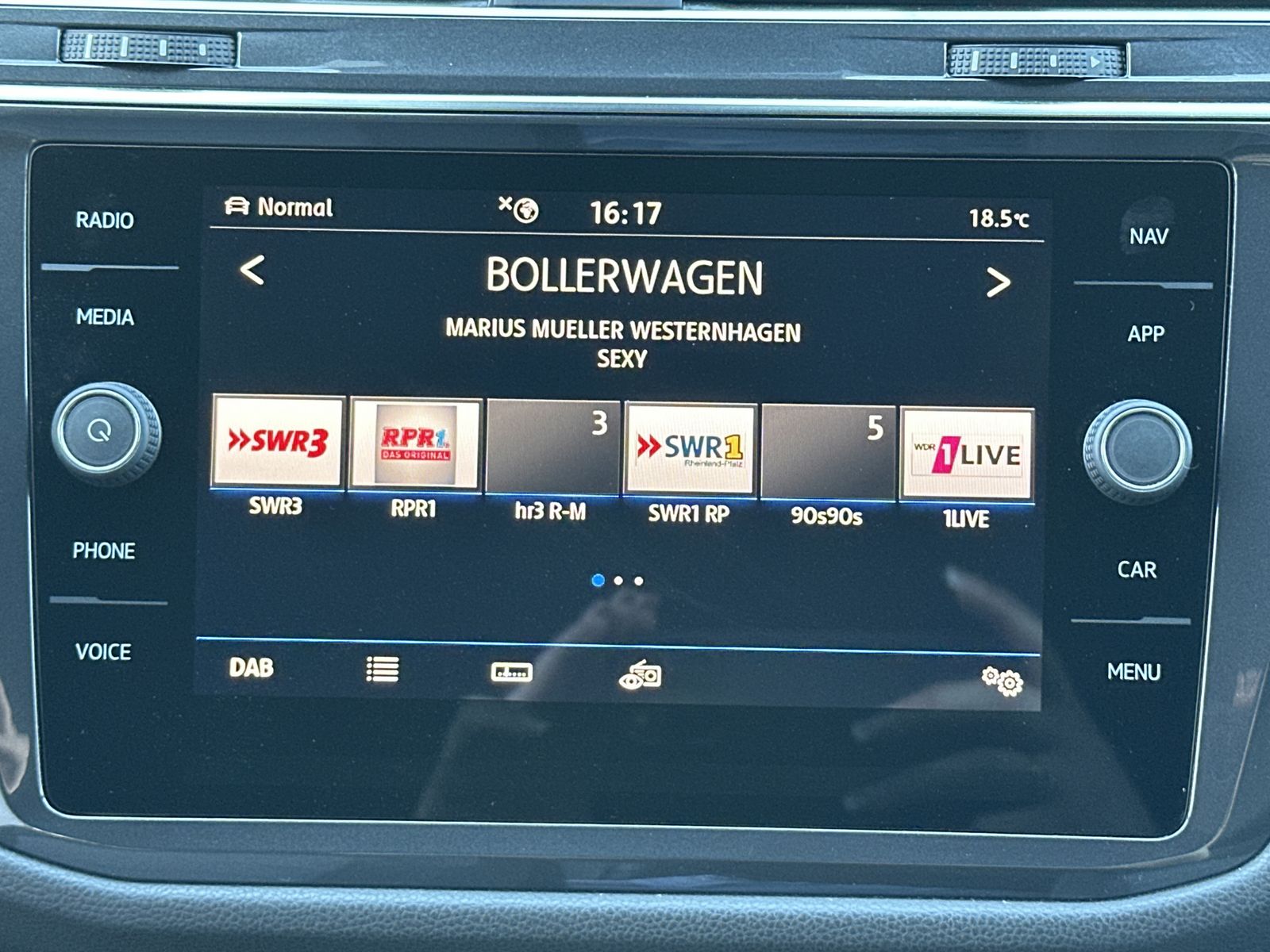 Fahrzeugabbildung Volkswagen Tiguan Allspace 2.0 TDI 4M R-Line Black NAV+LED