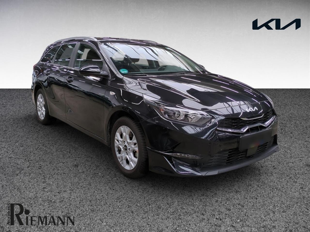 Kia Ceed Sportswagon 1.5 T-GDI DCT Vision + Adaptive