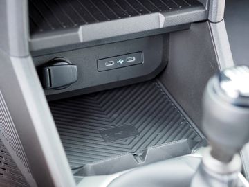 Bild 17 Dacia Duster III TCe 130 Journey Mild Hybrid Kamera360