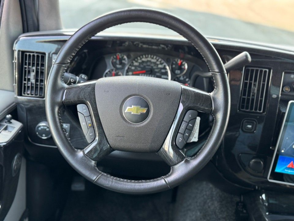 Fahrzeugabbildung Chevrolet Express Chevy Van 5.3 Explorer Ltd X-SE Allrad