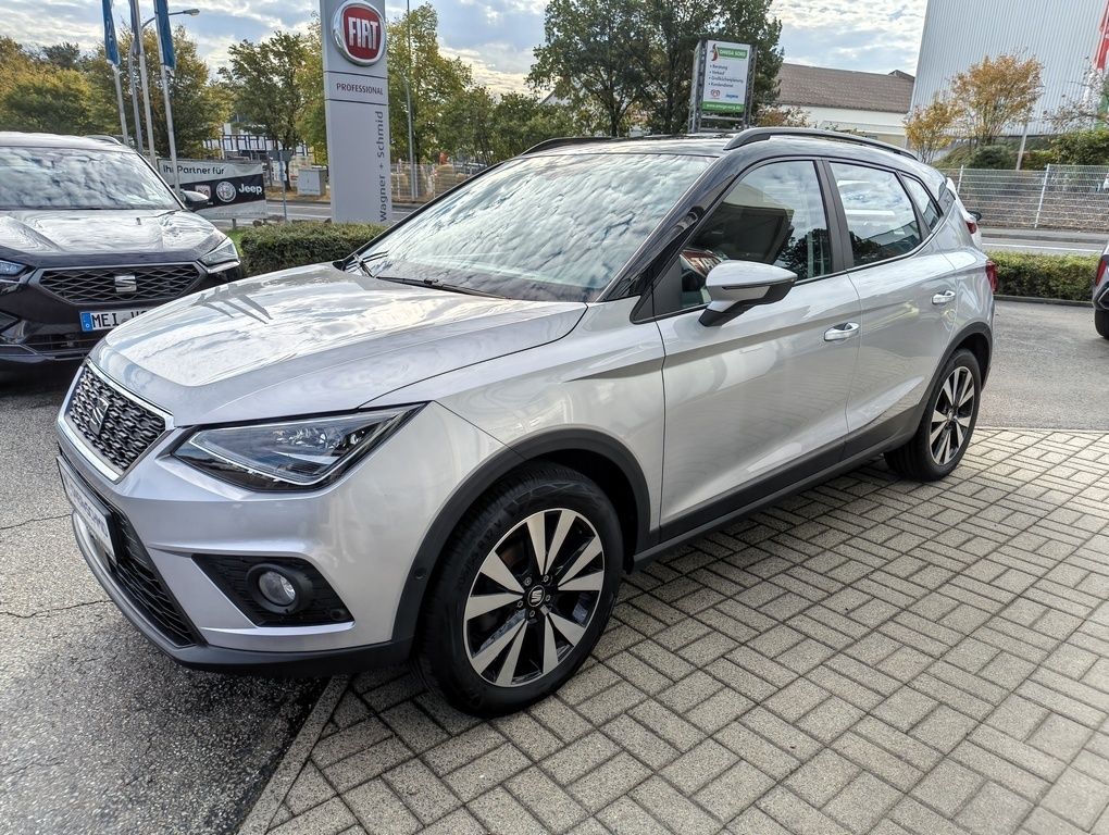 SEAT Arona 1.0 TSI Style 110 PS DSG + AHK + LED – Ansicht 1