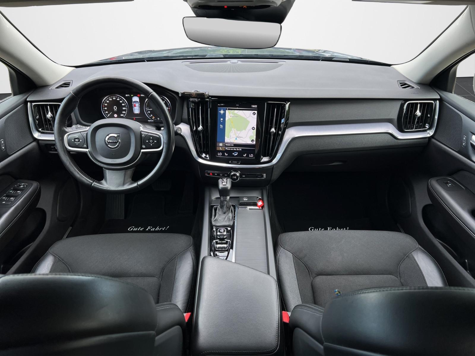 Volvo V60 Kombi Momentum Pro*AUTOMATIK*NAVI*LED*KAMERA