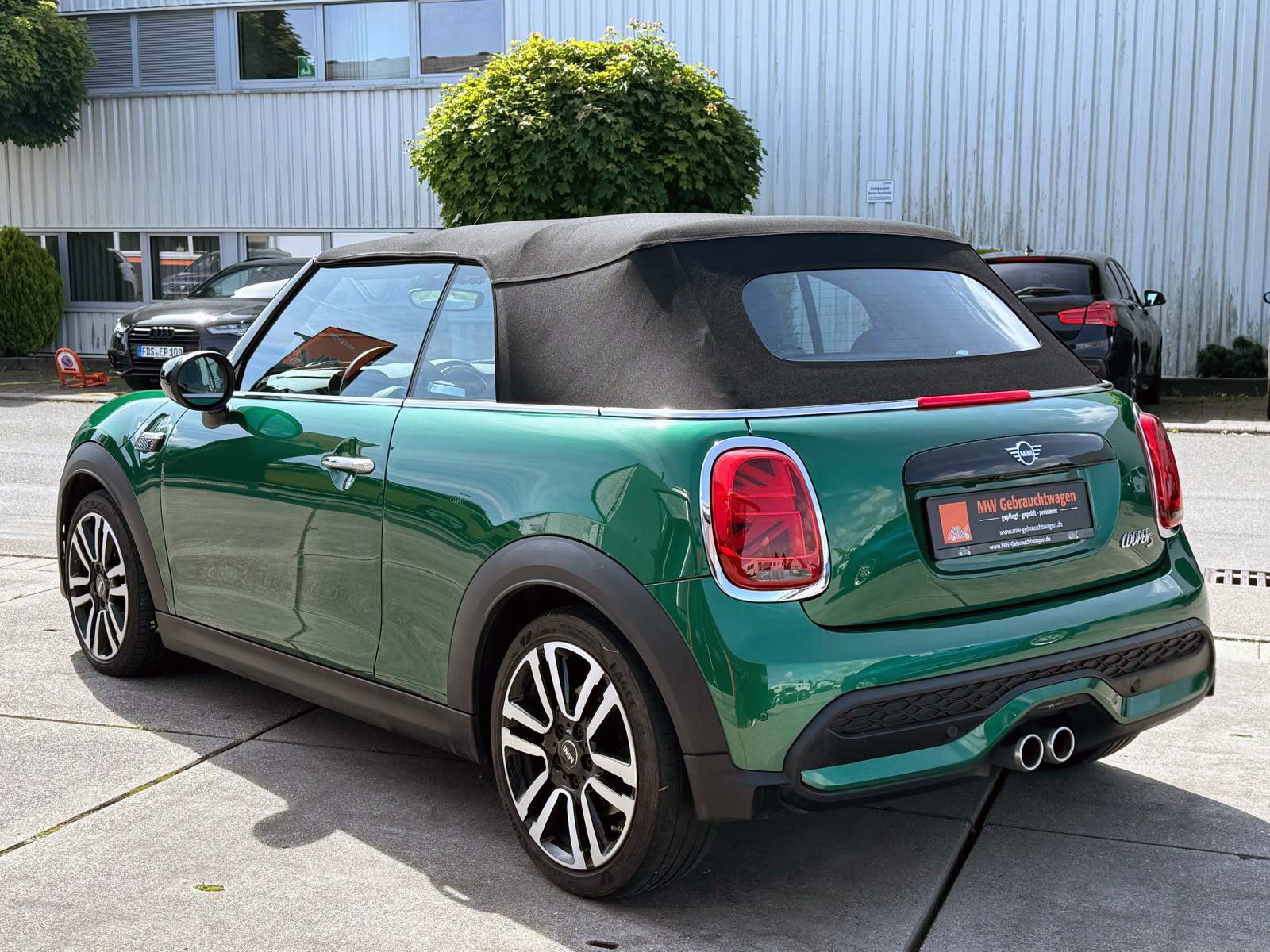Fahrzeugabbildung MINI COOPER S Cabrio Classic-Trim Aut. ACC HUD KAM BT