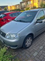 Fiat punto Gasanlage+ Benzin - Fiat Punto mit CNG-Antrieb: Kleinwagen