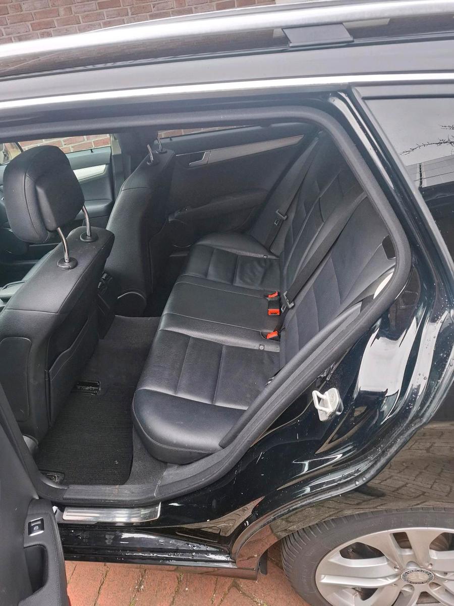 Mercedes-Benz C220 2013 — photo 6
