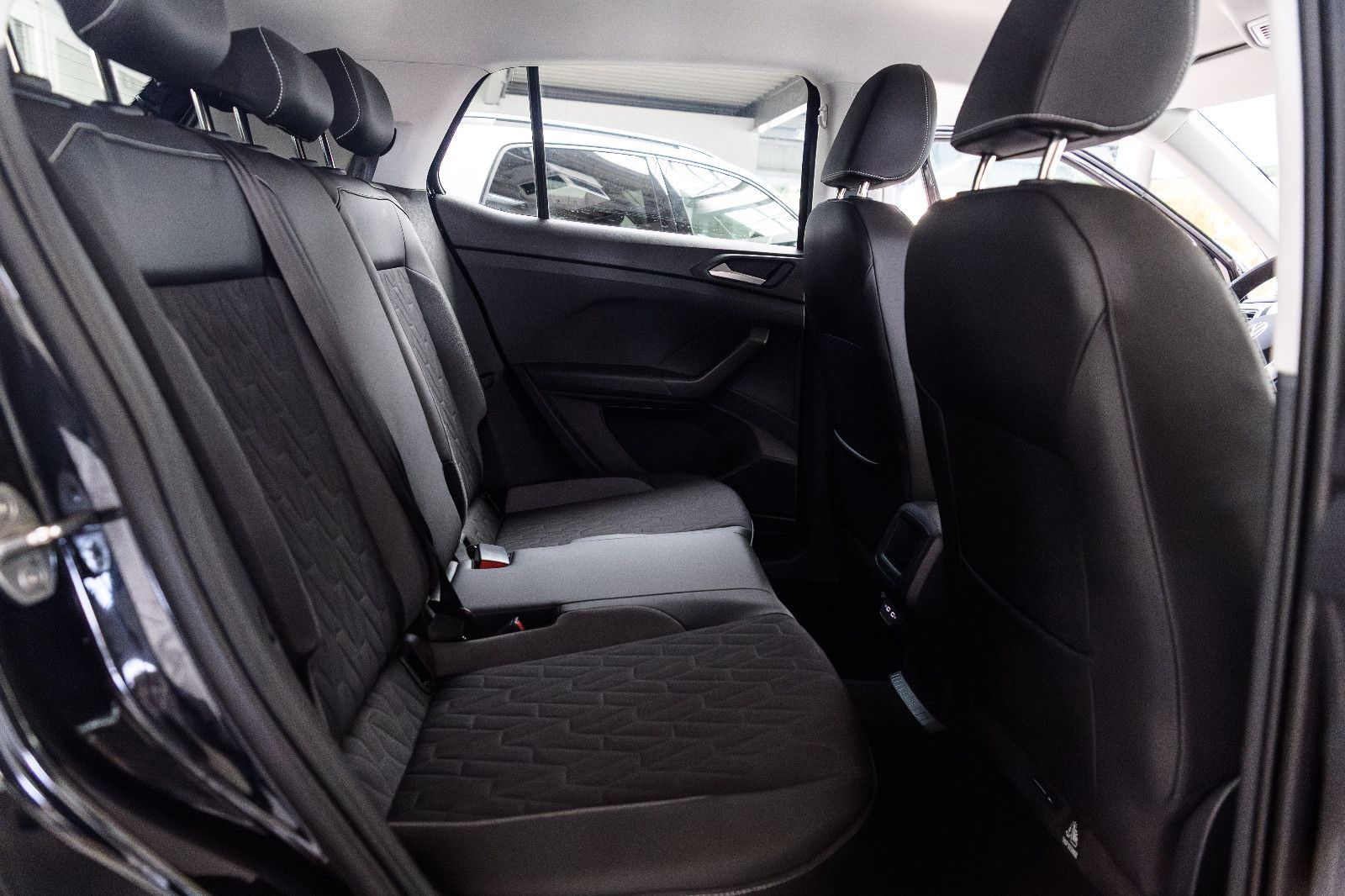 Fahrzeugabbildung Volkswagen T-Cross Goal 1.0 TSI LED+APP+ACC+SHZ+5 J.GARANT.