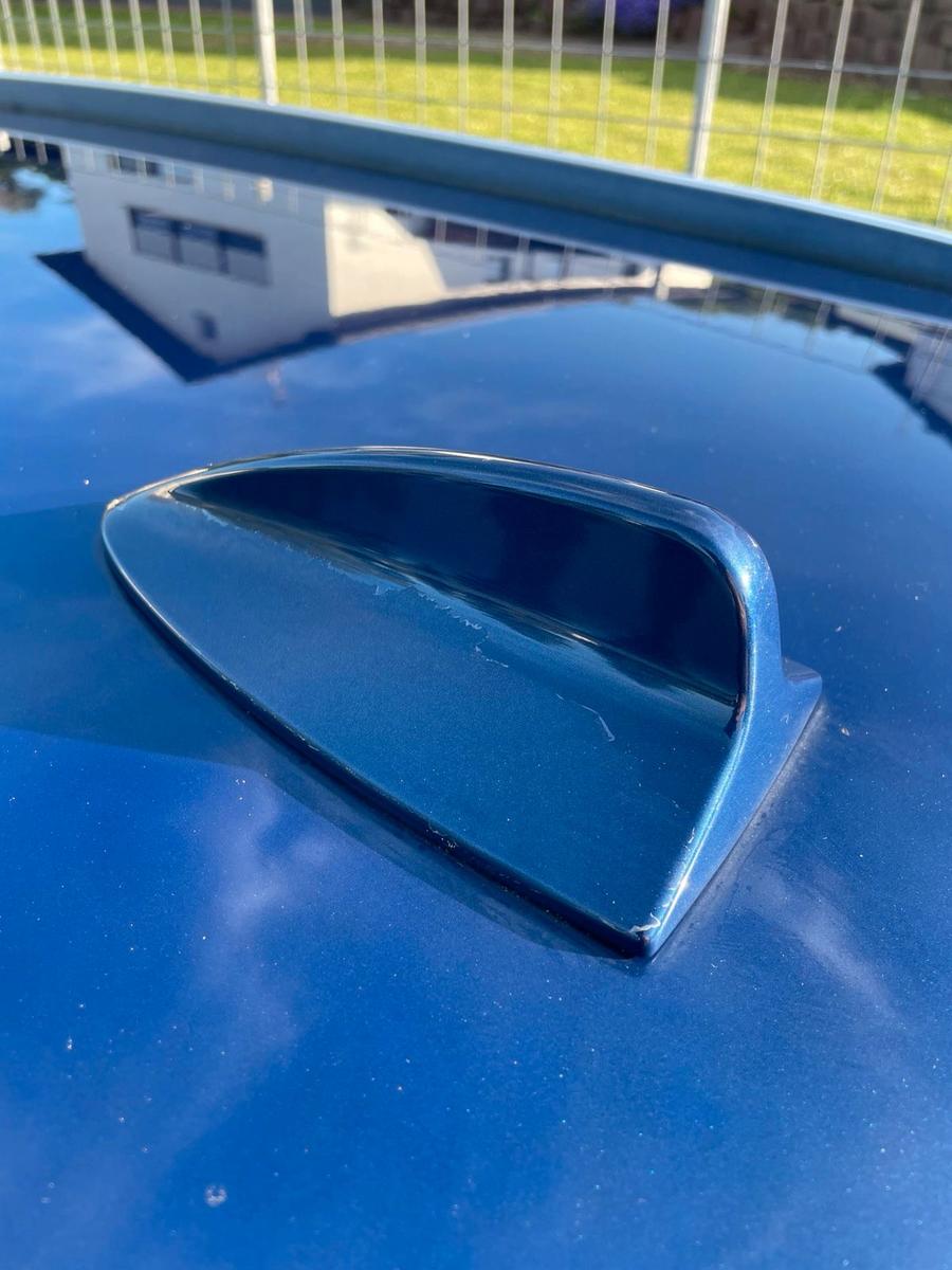 BMW 320 2011 — photo 14