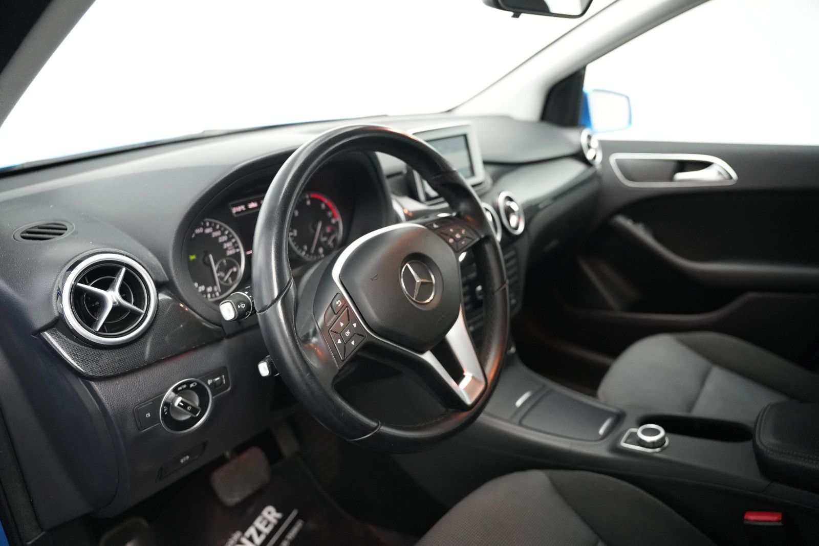 Fahrzeugabbildung Mercedes-Benz B 180 CDI/Edition E/Navigation/SHZ/MFL/ALU/