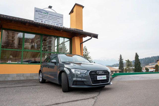 Audi A3 2.0TFSI quattro S tronic - UNIPROPRIETAR