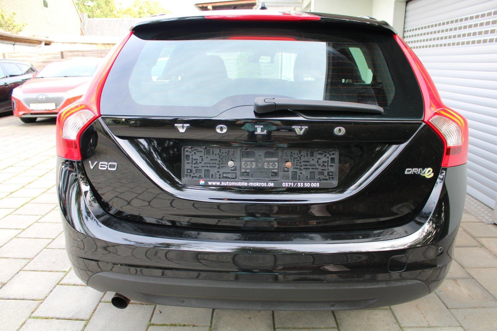 Volvo V60 2011 — photo 17