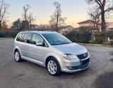Volkswagen Touran 2.0 TDI 170 CV DSG Highline - Volkswagen Touran: Halbautomatik