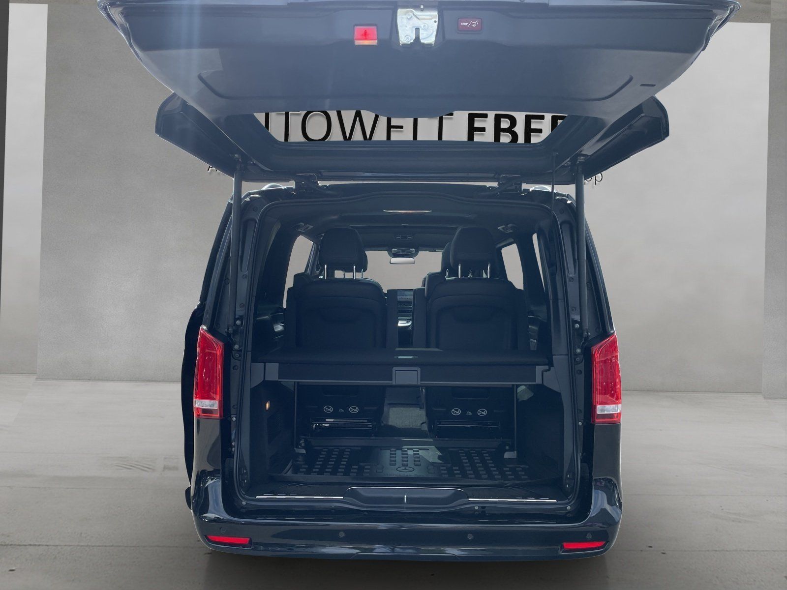 Fahrzeugabbildung Mercedes-Benz V300d L Avantg Edition AMG Pano ILS Burm 360°AHK