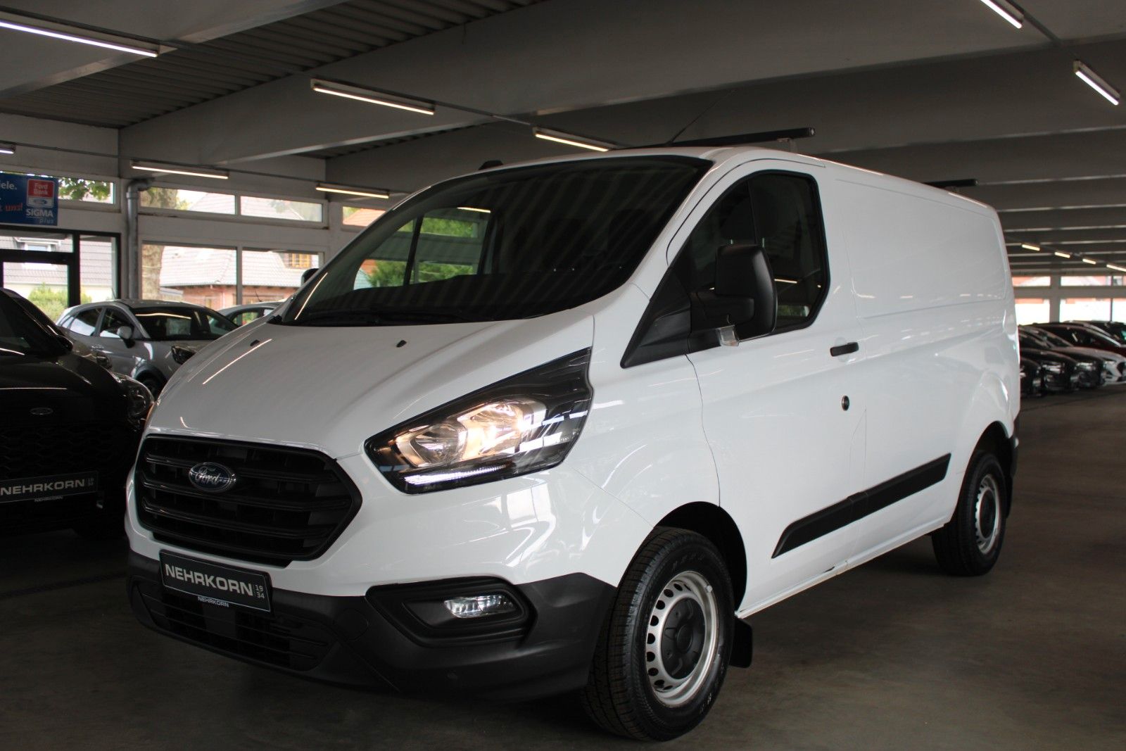 Fahrzeugabbildung Ford Transit Custom L1 Kasten KLIMA PDC FSH 1.Hand