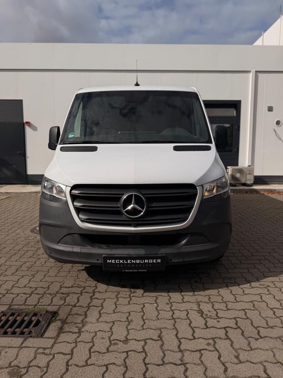 MercedesBenz Sprinter FWD L2 PLUS JungeSterne LuftSitz AHK 2022