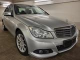 Mercedes-Benz C 180 CGI BlueEfficiency - Mercedes-Benz C 180 aus 2012: Limousine