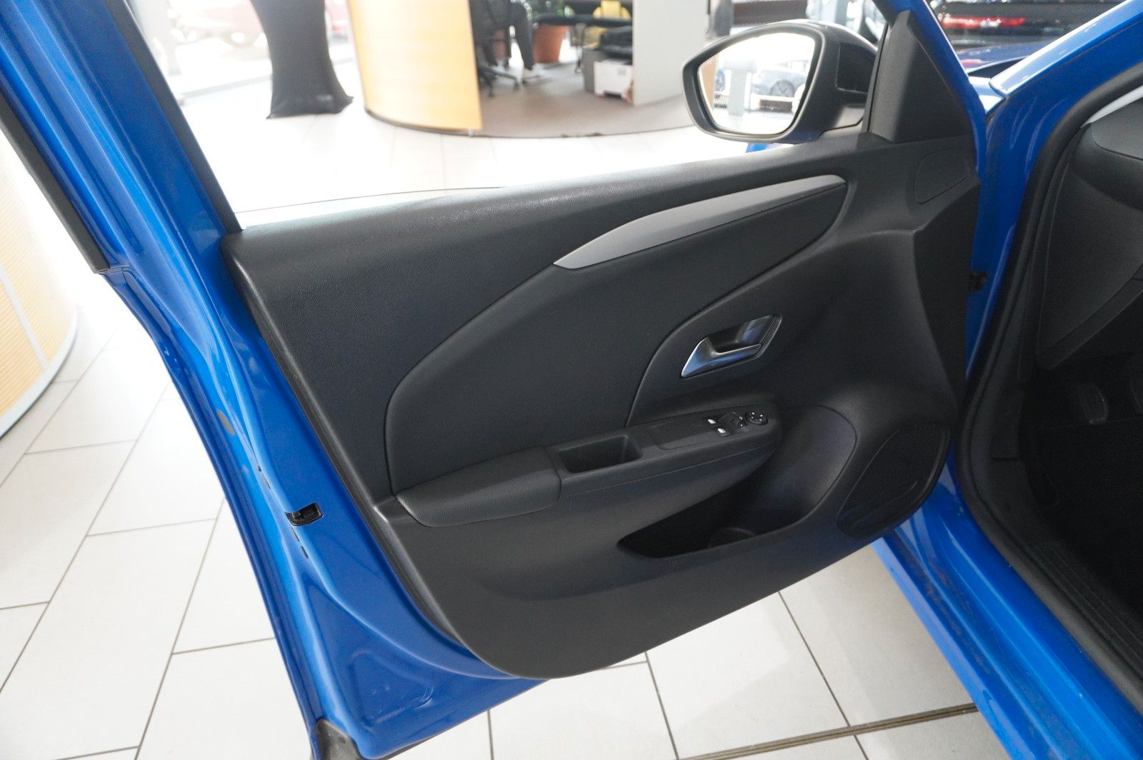 Fahrzeugabbildung Opel Corsa F 1.2 EDITION NAVI/KAMERA/TEMP./PDC/DAB+