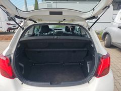 Toyota Yaris Basis