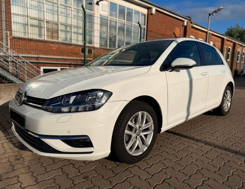 Image of Volkswagen Golf