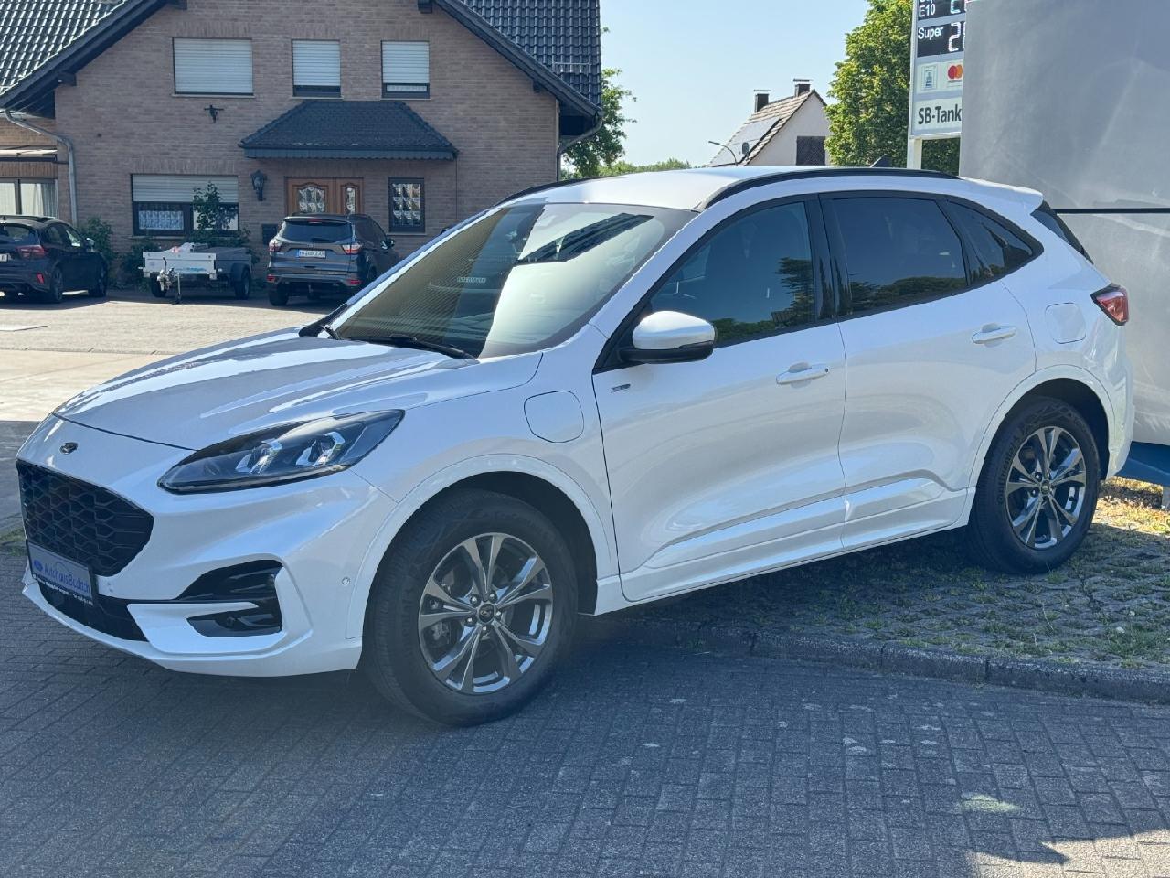 Ford Kuga ST-Line X iLED|AHK|HUD|WiPa