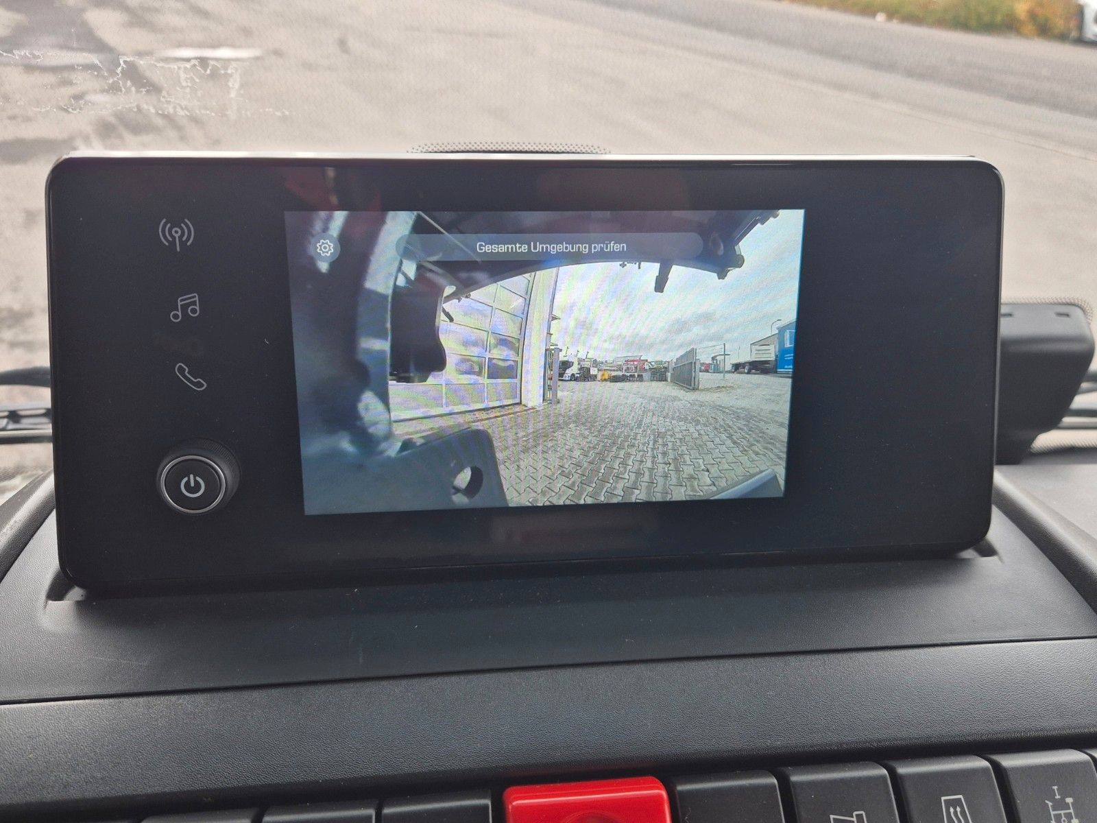 Fahrzeugabbildung Iveco Eurocargo ML150E32WS 4x4 Kran HMF 1130K Funk AHK